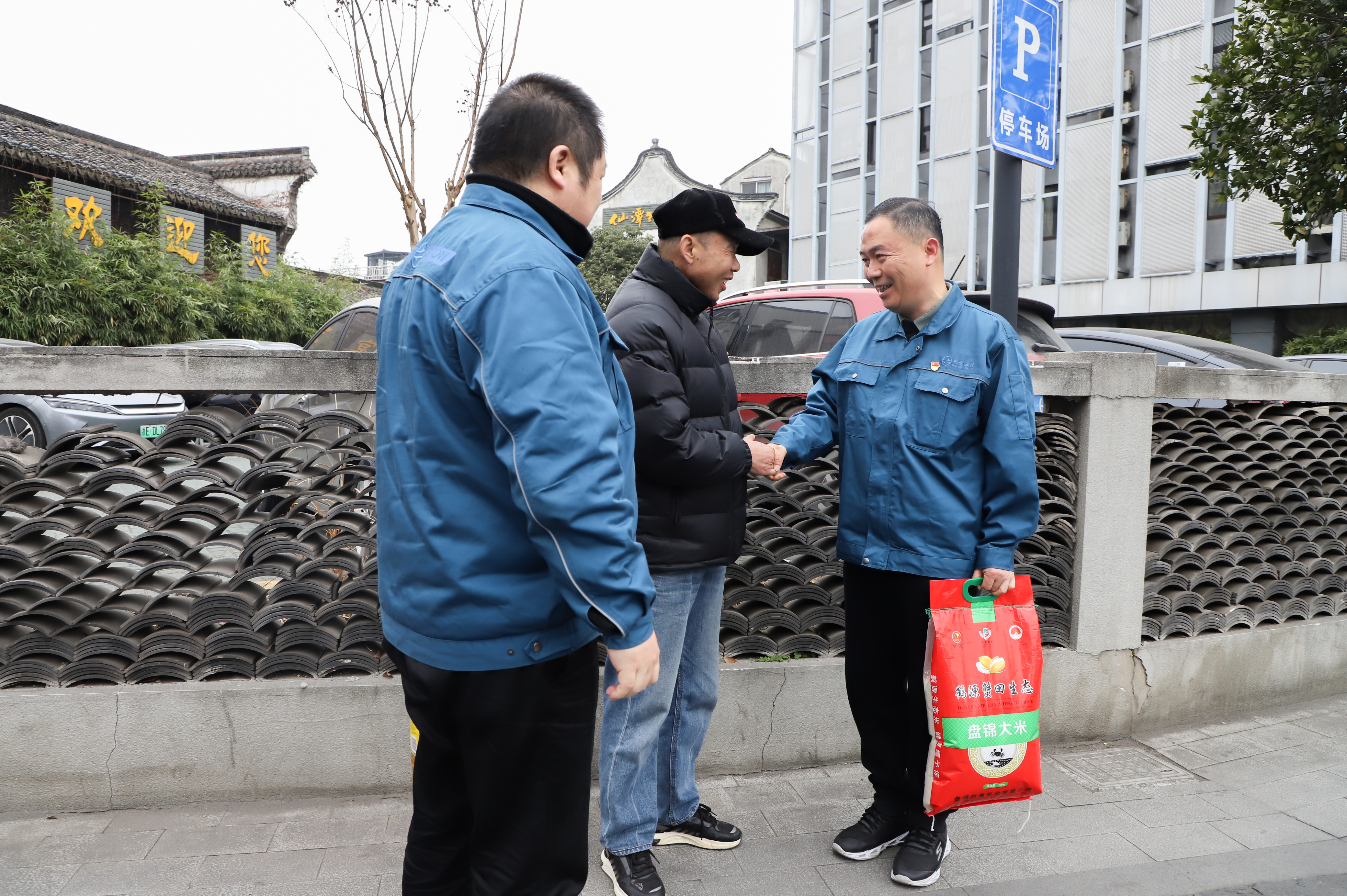 慰問(wèn)傳溫情，走訪暖人心 | 雙箭股份開(kāi)展困難家庭走訪慰問(wèn)活動(dòng)